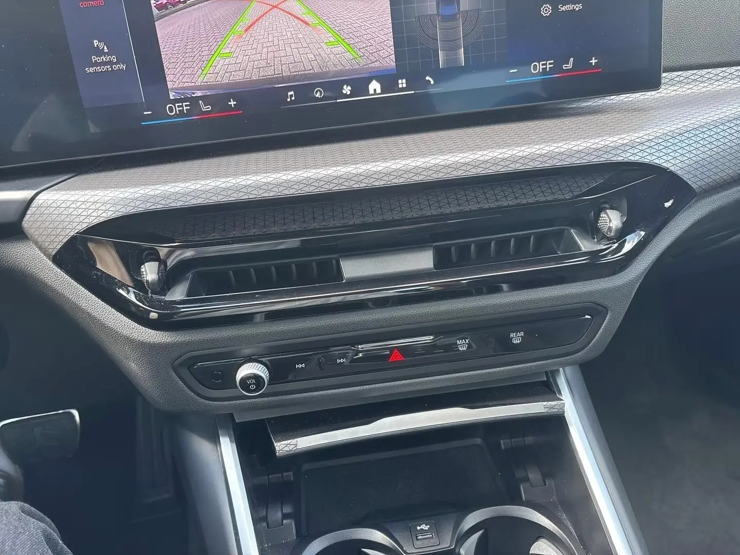 BMW 320 I XDRIVE Pachet Sport Navi Digital