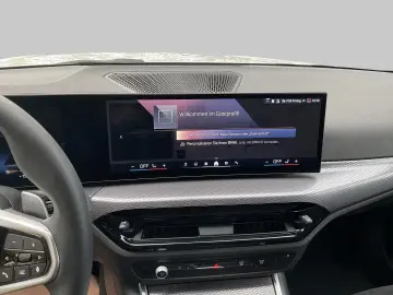 BMW 320 I XDRIVE Pachet Sport Navi Digital