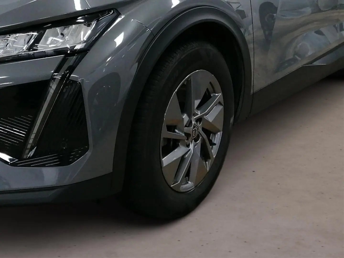 408 Allure Plug-In Hybrid AT8