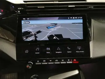 408 Allure Plug-In Hybrid AT8