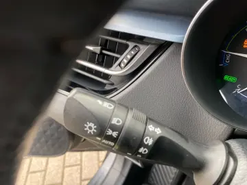C-HR 1.8 Hybrid Team D LED ACC BLISS KEYLESS CAMERA