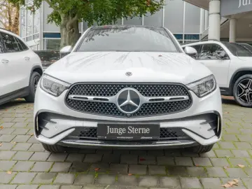 GLC 300 e 4M Coupé AMG-Sport Pano 360 AHK LED 19