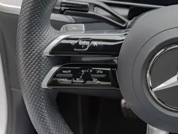 GLC 300 e 4M Coupé AMG-Sport Pano 360 AHK LED 19