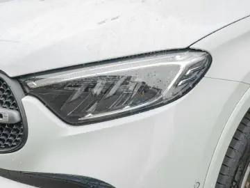 GLC 300 e 4M Coupé AMG-Sport Pano 360 AHK LED 19
