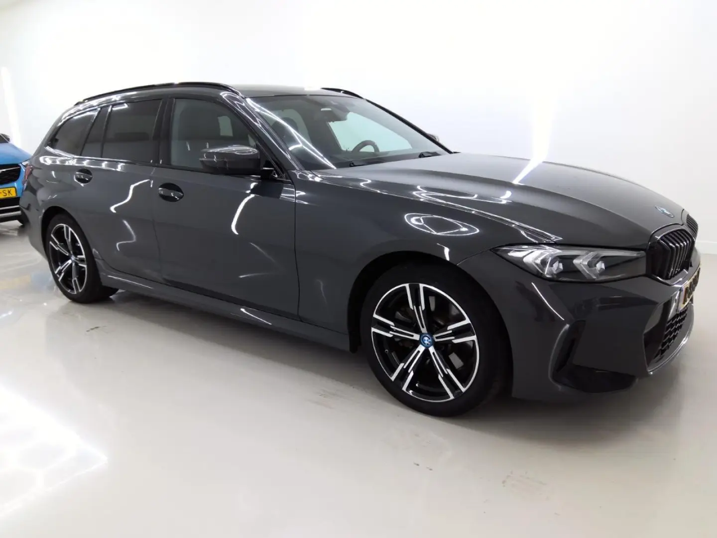 BMW 3 Series Touring 320e M Sport - Hibrid - Automatic