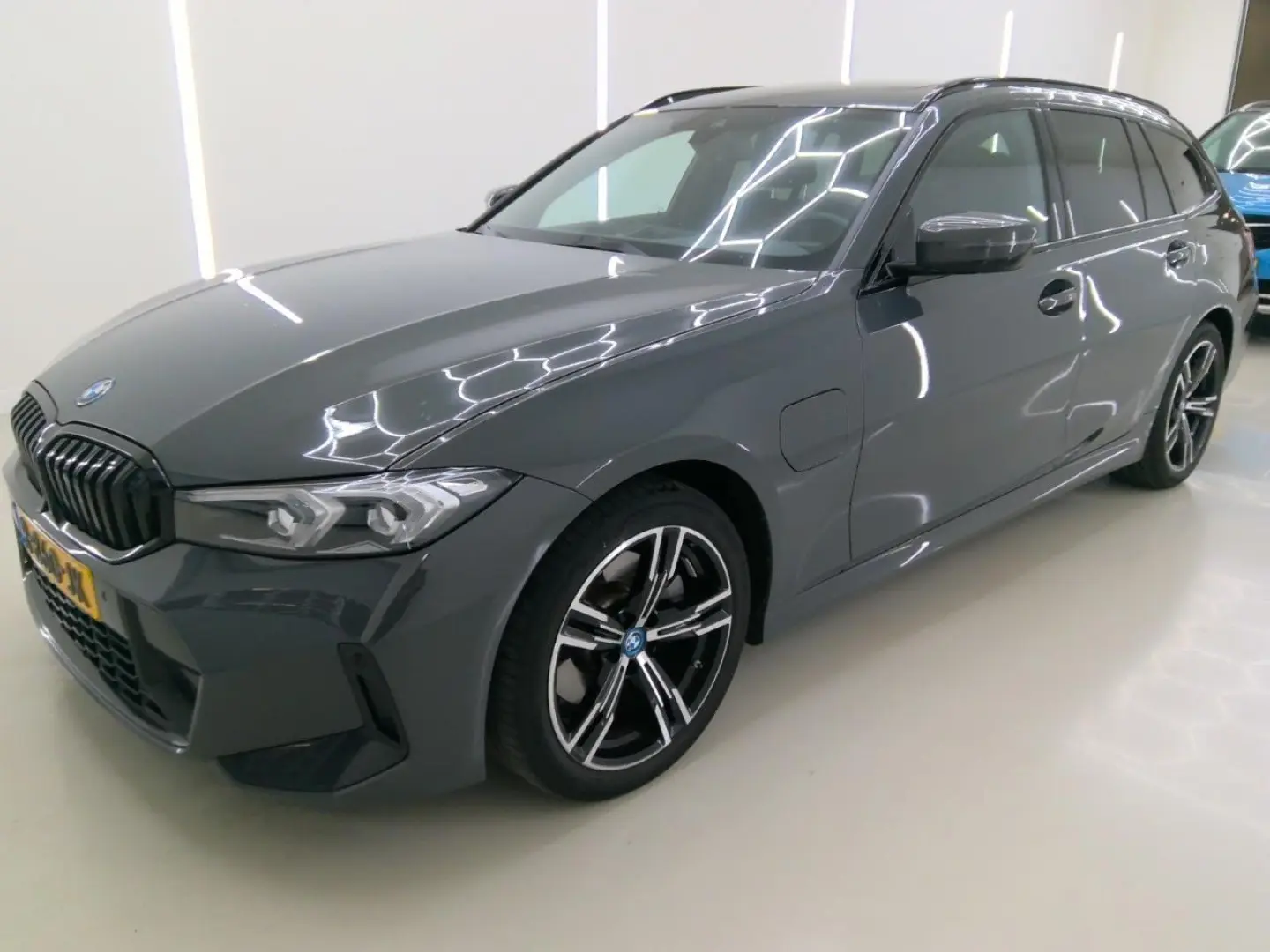 BMW 3 Series Touring 320e M Sport - Hibrid - Automatic