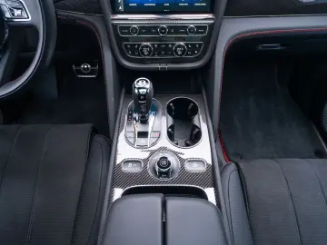Bentayga S V8   Bentley Nürnberg