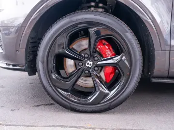 Bentayga S V8   Bentley Nürnberg