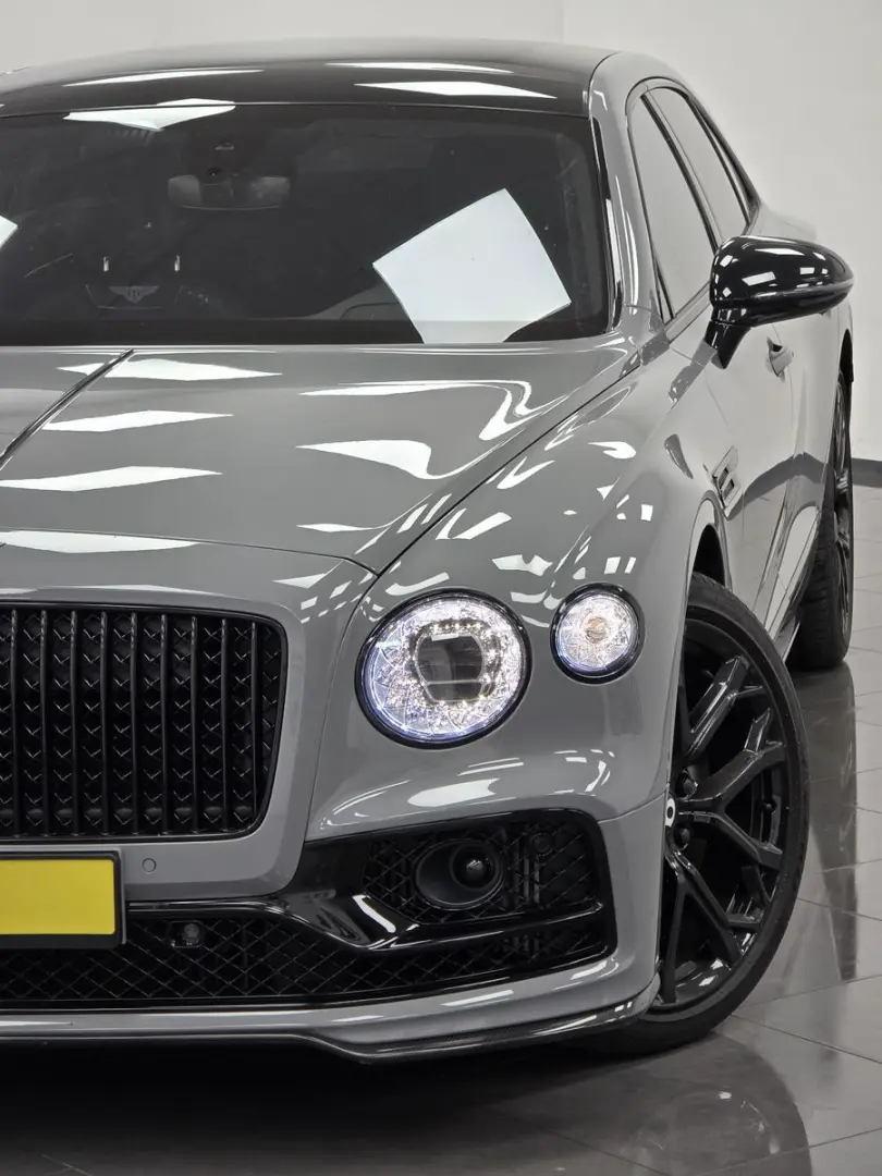 Flying Spur S V8 Mulliner NAIM Cambrian Grey