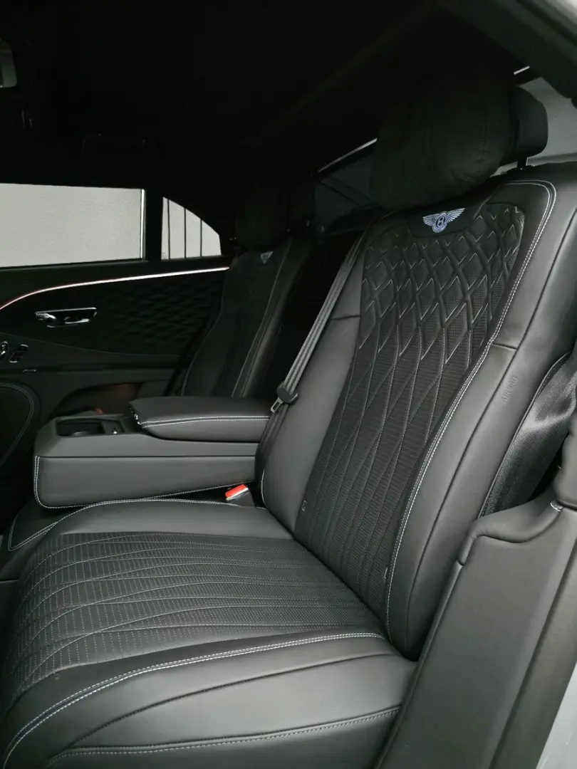 Flying Spur S V8 Mulliner NAIM Cambrian Grey