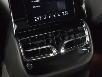 Flying Spur S V8 Mulliner NAIM Cambrian Grey