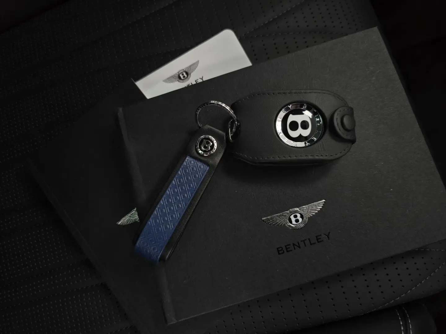 Flying Spur S V8 Mulliner NAIM Cambrian Grey