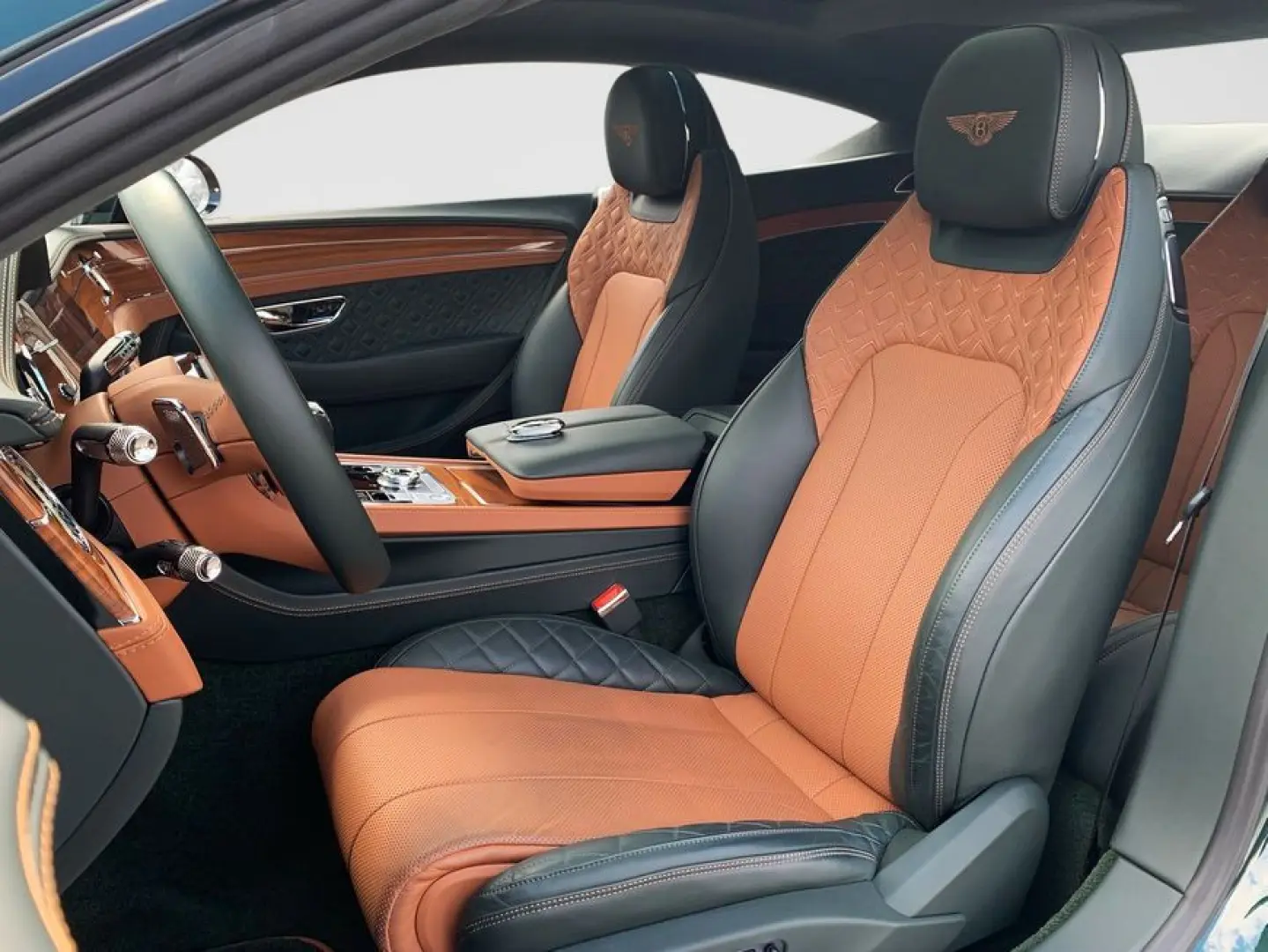 New Continental GT V8 Azure