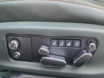 New Continental GT V8 Azure