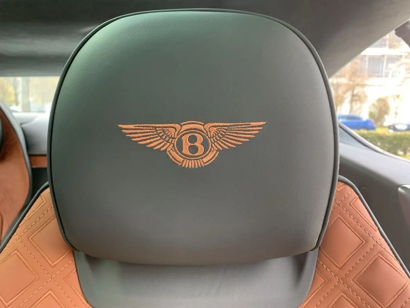 New Continental GT V8 Azure