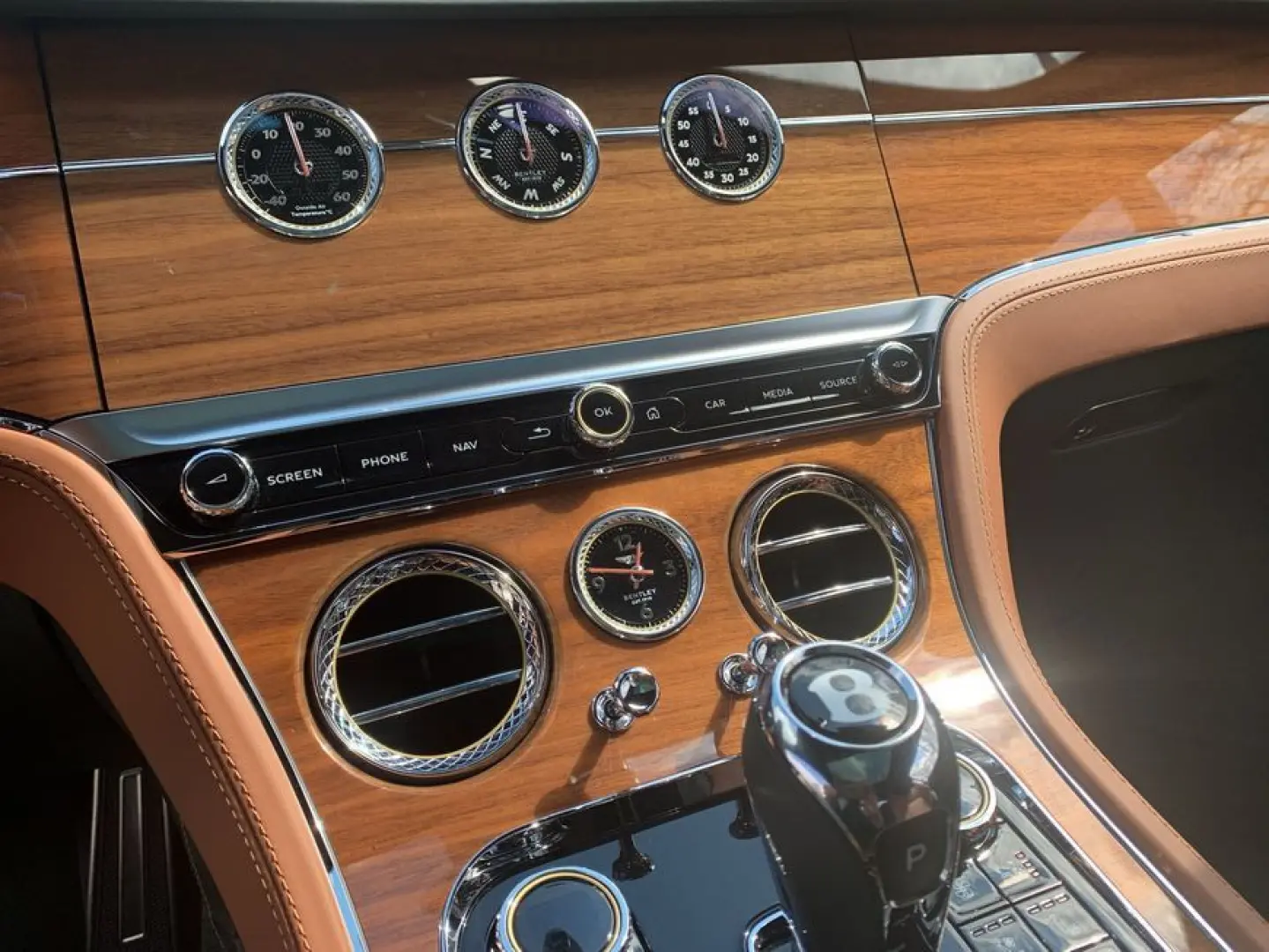 New Continental GT V8 Azure