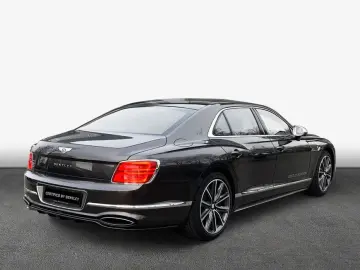 New Flying Spur V8 Hybrid Mulliner