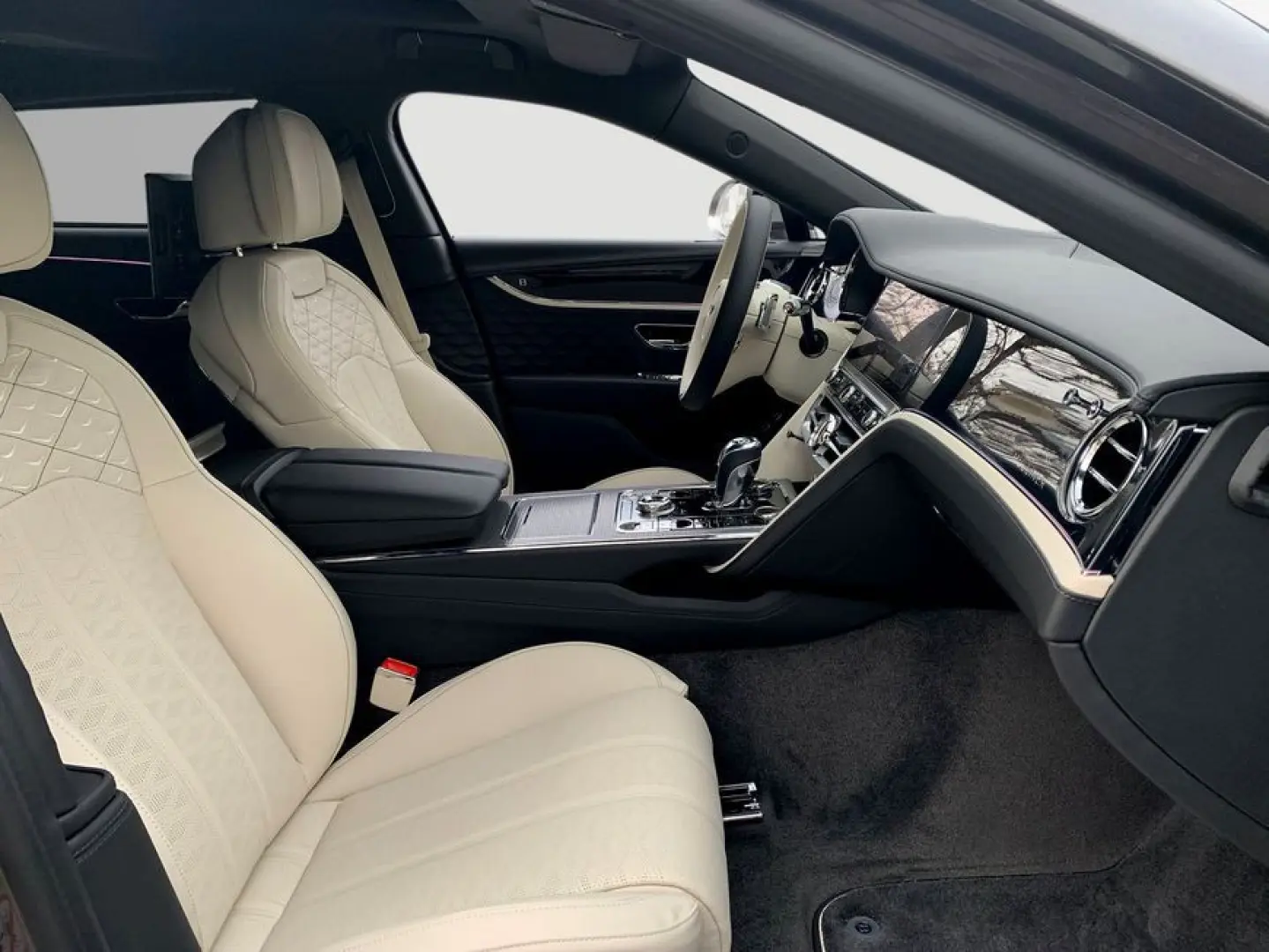 New Flying Spur V8 Hybrid Mulliner