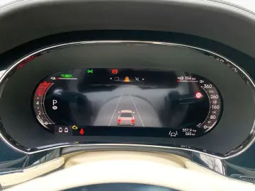 New Flying Spur V8 Hybrid Mulliner