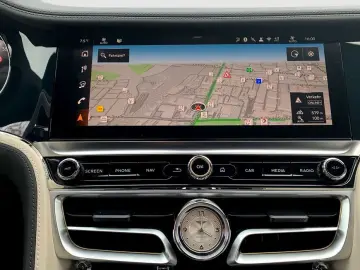 New Flying Spur V8 Hybrid Mulliner