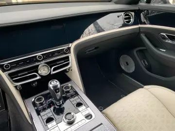 New Flying Spur V8 Hybrid Mulliner