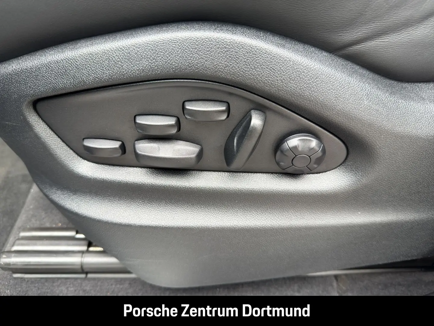 Cayenne S BOSE InnoDrive Panoramadach LED-Matrix