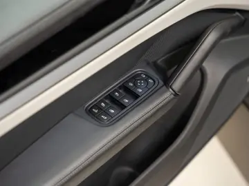 Cayenne S InnoDrive Sportabgasanlage BOSE PASM