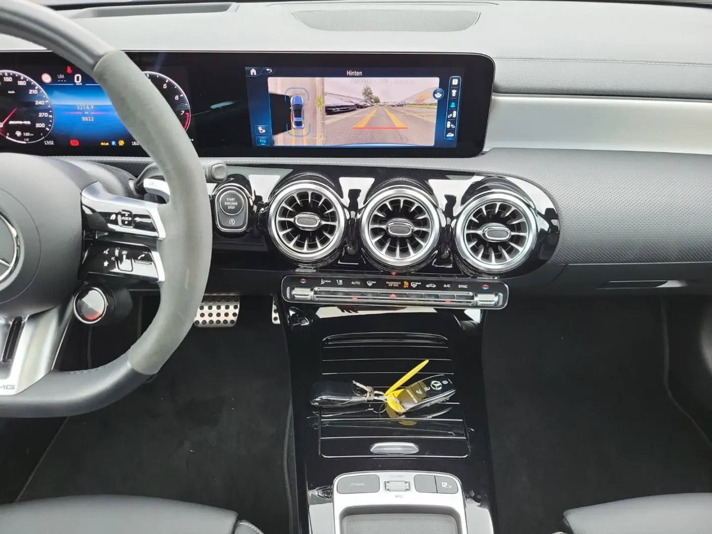 CLA 45 AMG S Night-Paket Pano Burmester