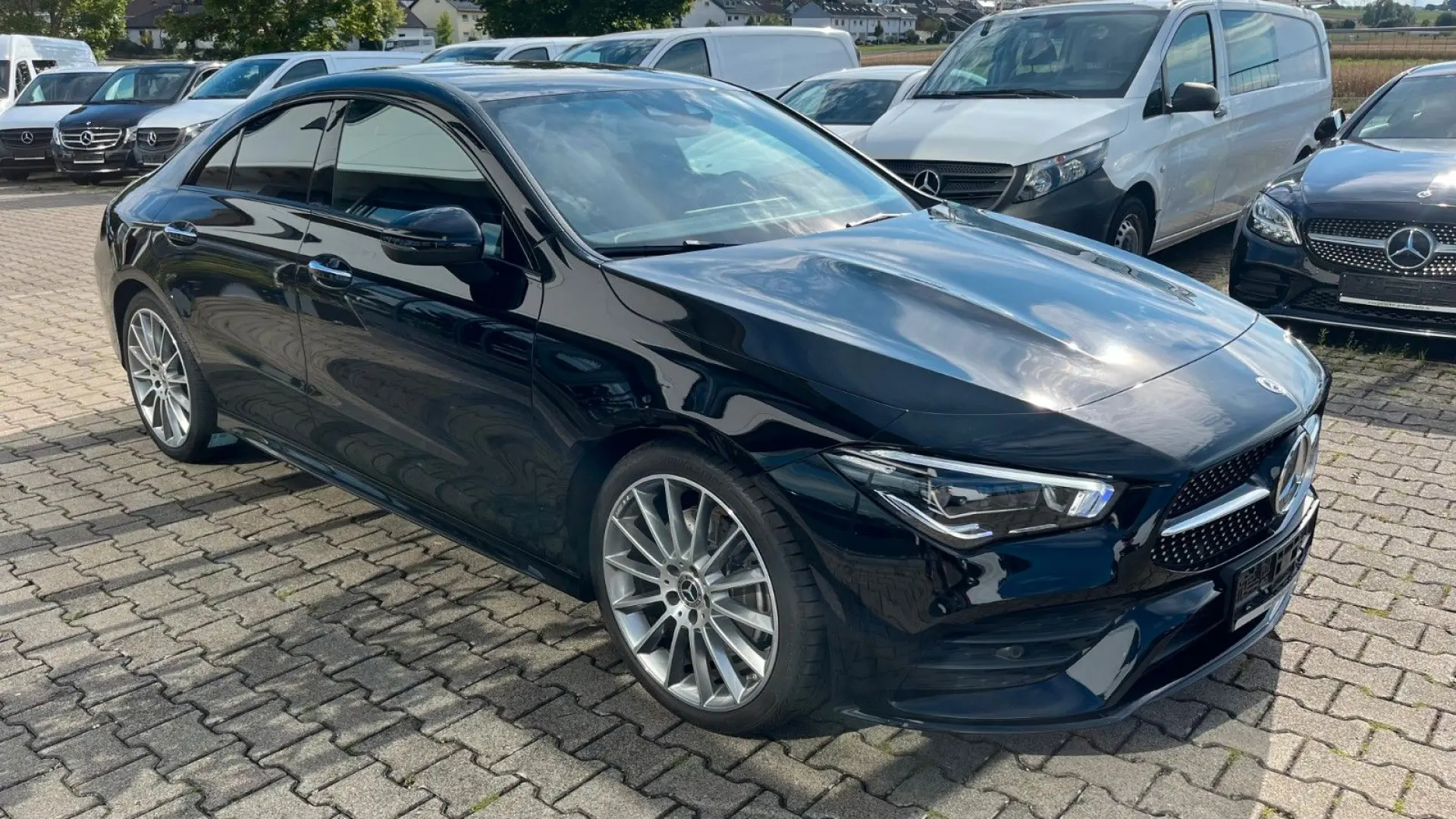 CLA 220 AMG LED KEYLESS DISTRONIC KAM LEDER