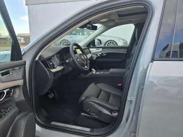 XC90 T8 AWD Ultra Dark FACELIFT 21  360  4C B&W