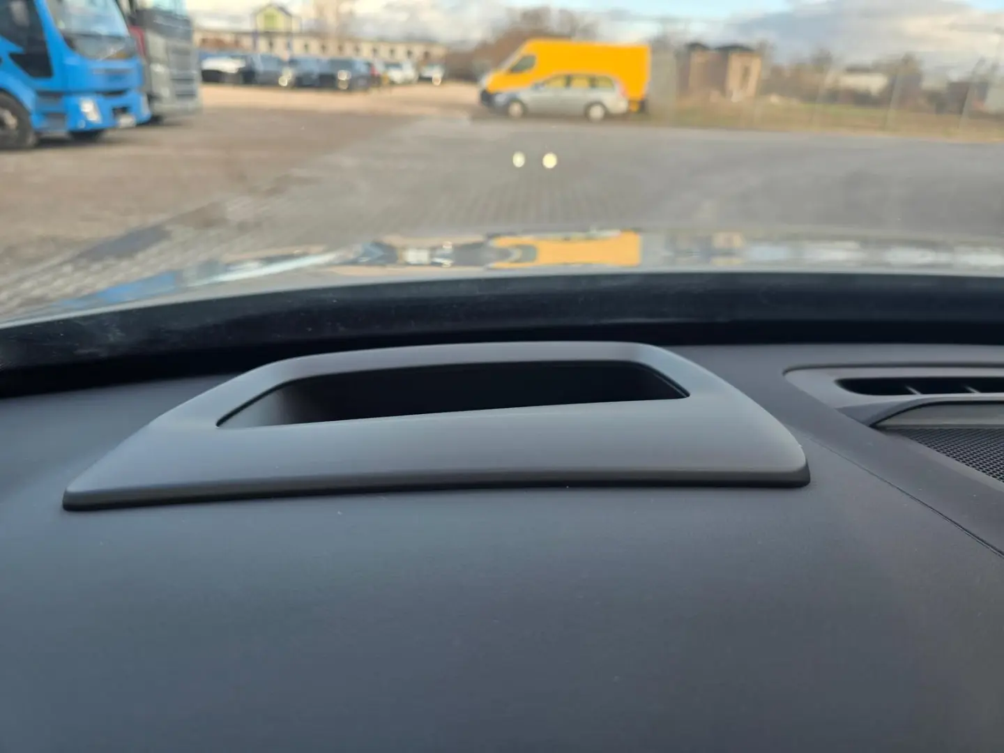 XC90 T8 AWD Ultra Dark FACELIFT 21  360  4C B&W