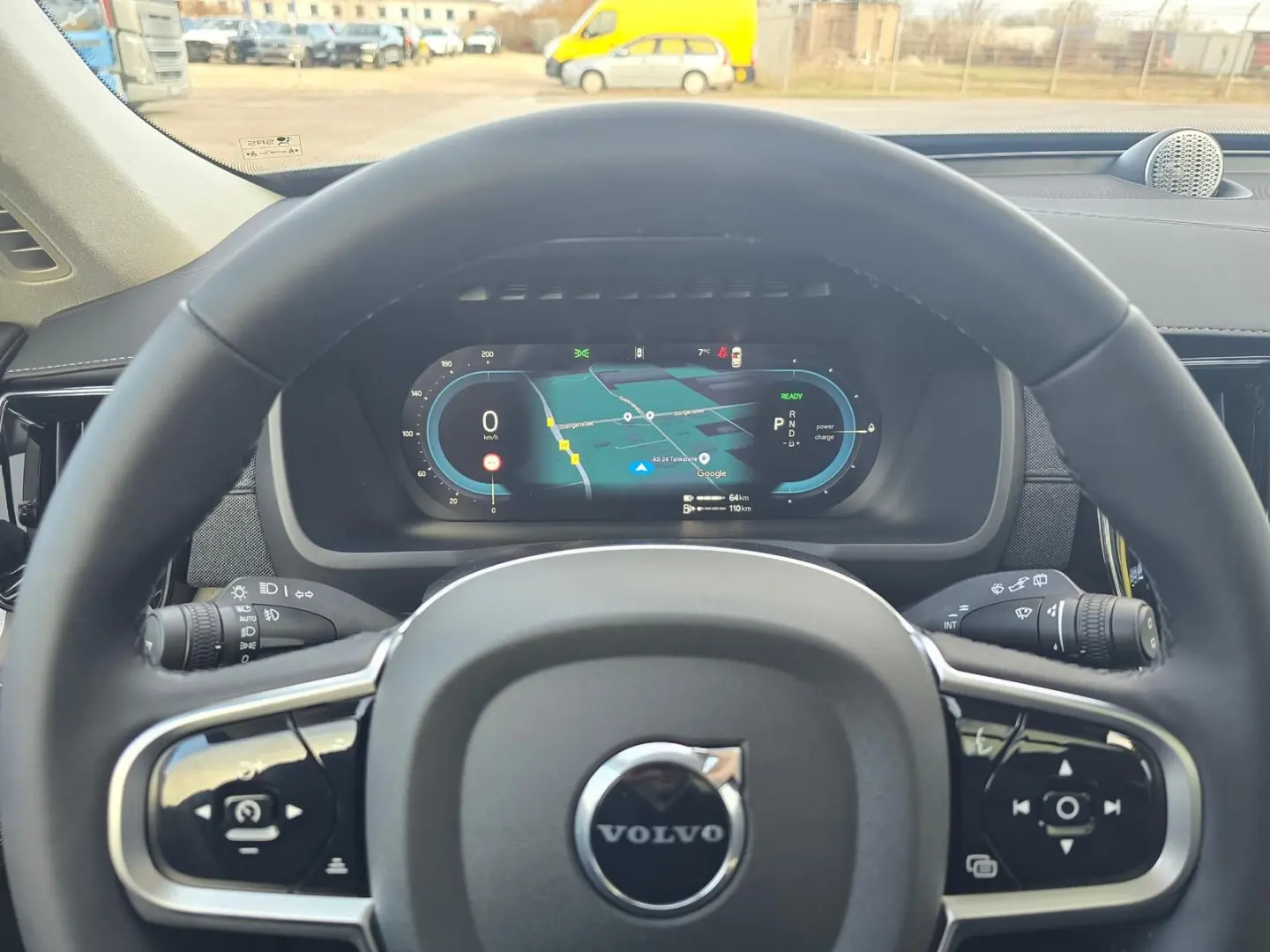 XC90 T8 AWD Ultra Dark FACELIFT 21  360  4C B&W