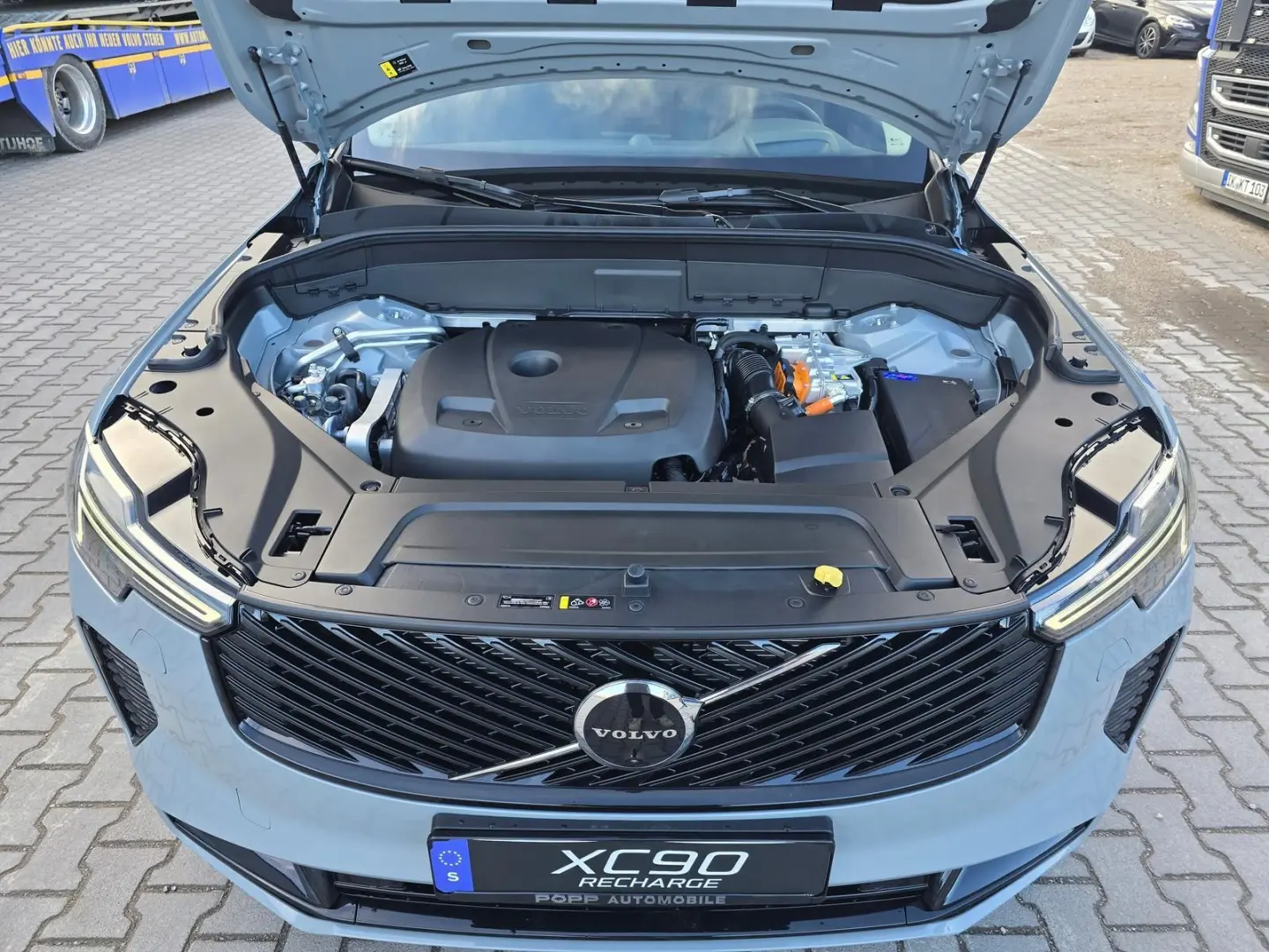 XC90 T8 AWD Ultra Dark FACELIFT 21  360  4C B&W