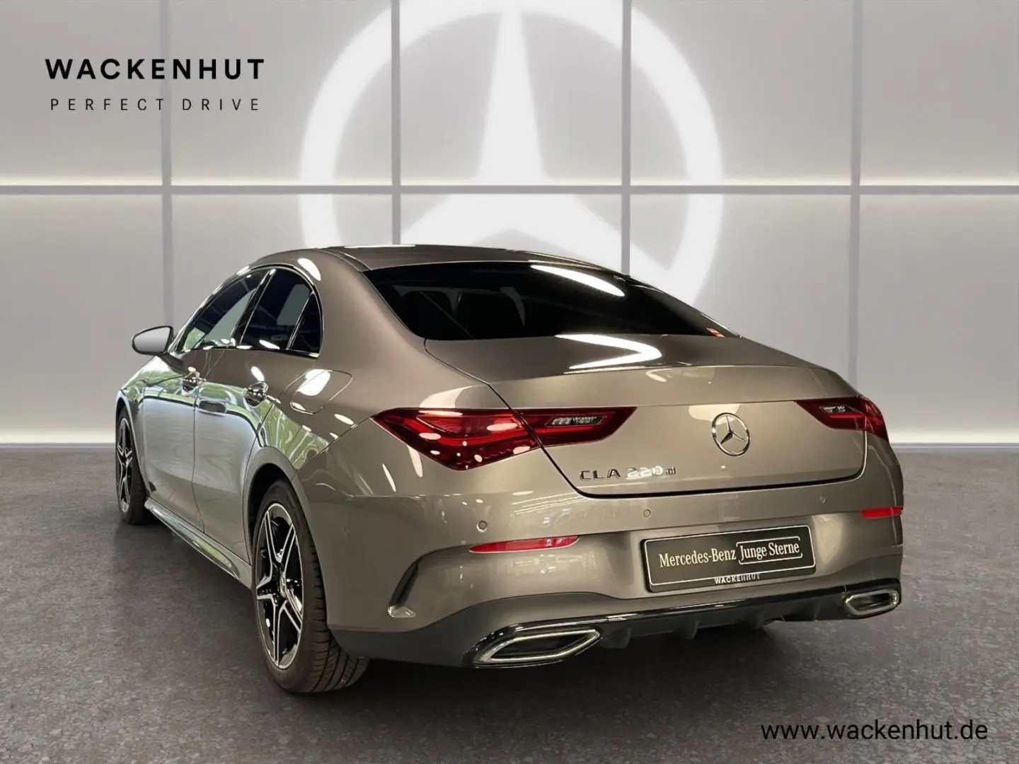 CLA 220 d AMG ADVANCED NIGHT MULTI-LED DISTR RFK