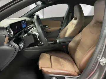 CLA 220 d AMG ADVANCED NIGHT MULTI-LED DISTR RFK