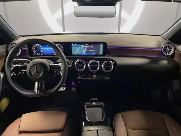 CLA 220 d AMG ADVANCED NIGHT MULTI-LED DISTR RFK