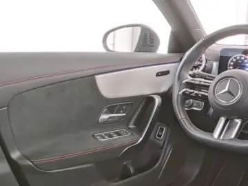 CLA 250 4M AMG NIGHT TOTWINKEL MULTIBEAM KEYLESS