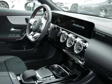 CLA 35 AMG 4M Coupé 360 MULTIBEAM MEMORY AIRPLAY