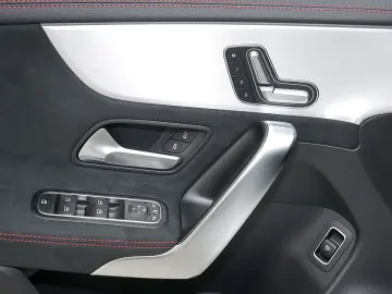 CLA 35 AMG 4M Coupé 360 MULTIBEAM MEMORY AIRPLAY
