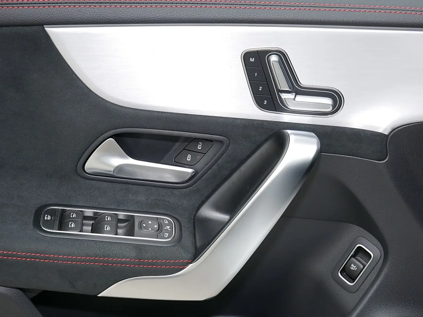 CLA 35 AMG 4M Coupé 360 MULTIBEAM MEMORY AIRPLAY