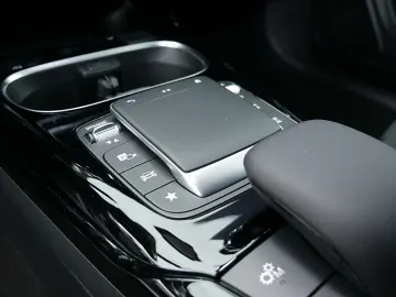 CLA 35 AMG 4M Coupé 360 MULTIBEAM MEMORY AIRPLAY
