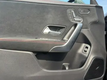 CLA 250 4M AMG PANO SOUND MEMORY KAM AHK KEYLES