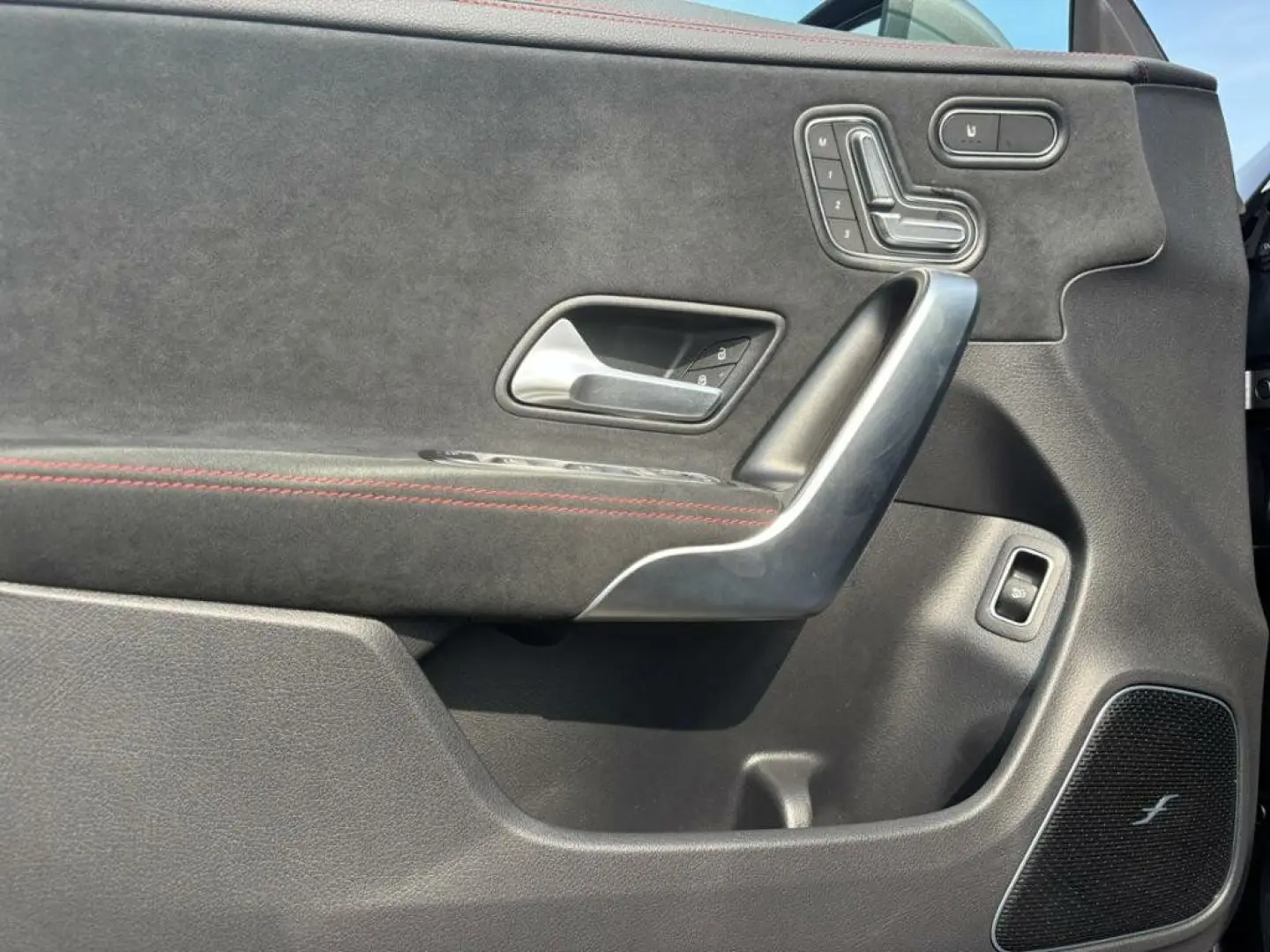 CLA 250 4M AMG PANO SOUND MEMORY KAM AHK KEYLES