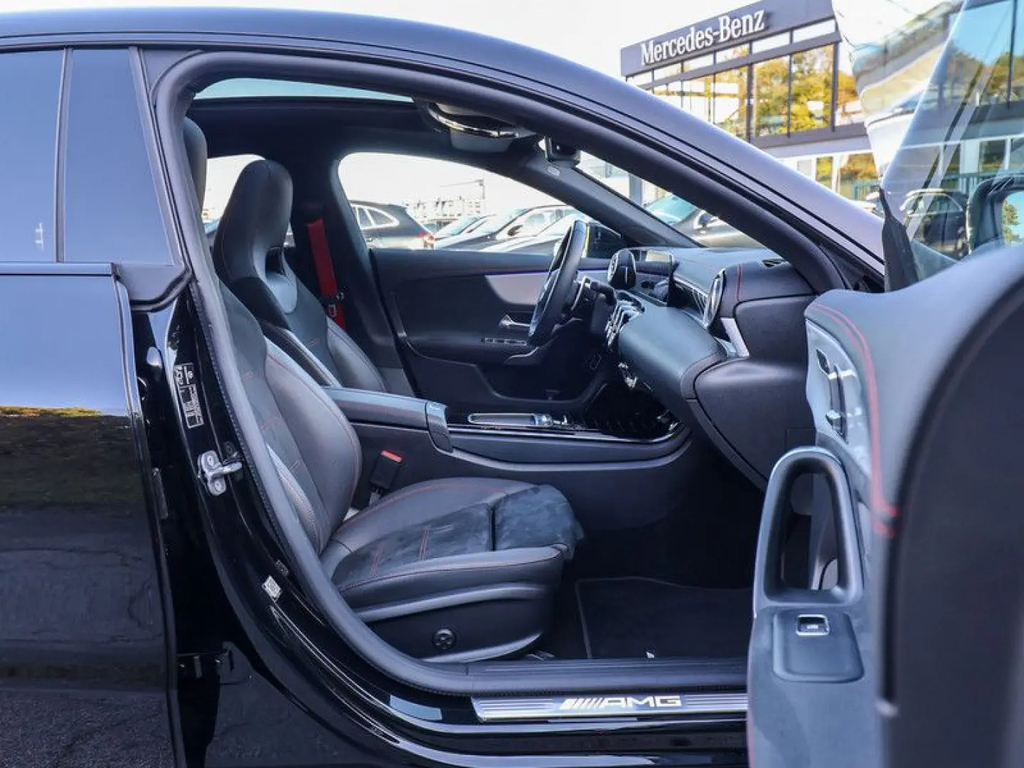 CLA 35 AMG 4M Coupé 360 Pano HUD Night Memo 19'