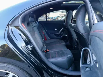 CLA 35 AMG 4M Coupé 360 Pano HUD Night Memo 19'