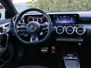 CLA 35 AMG 4M Coupé 360 Pano HUD Night Memo 19'