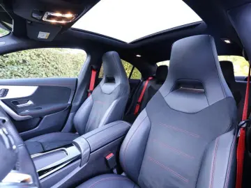 CLA 35 AMG 4M Coupé 360 Pano HUD Night Memo 19'