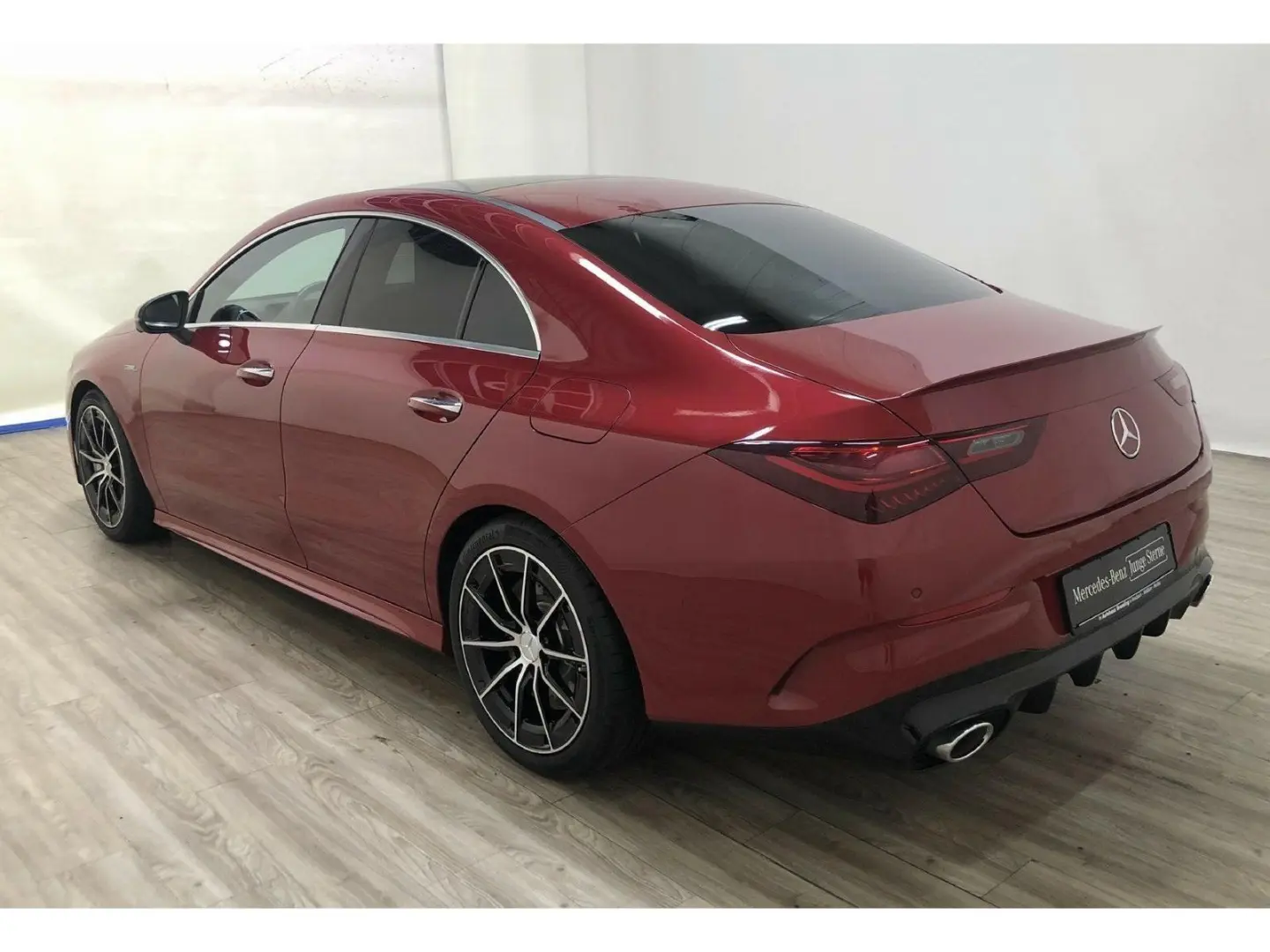 CLA 35 AMG 4M Pano AHK Distr MULTIBEAM Standheiz