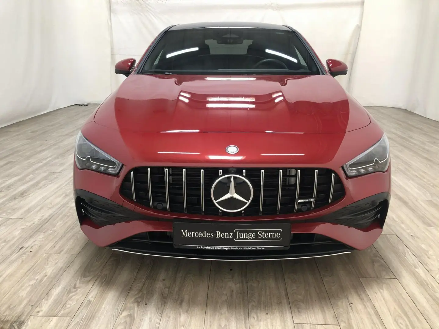 CLA 35 AMG 4M Pano AHK Distr MULTIBEAM Standheiz