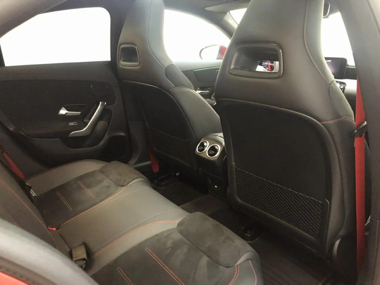 CLA 35 AMG 4M Pano AHK Distr MULTIBEAM Standheiz